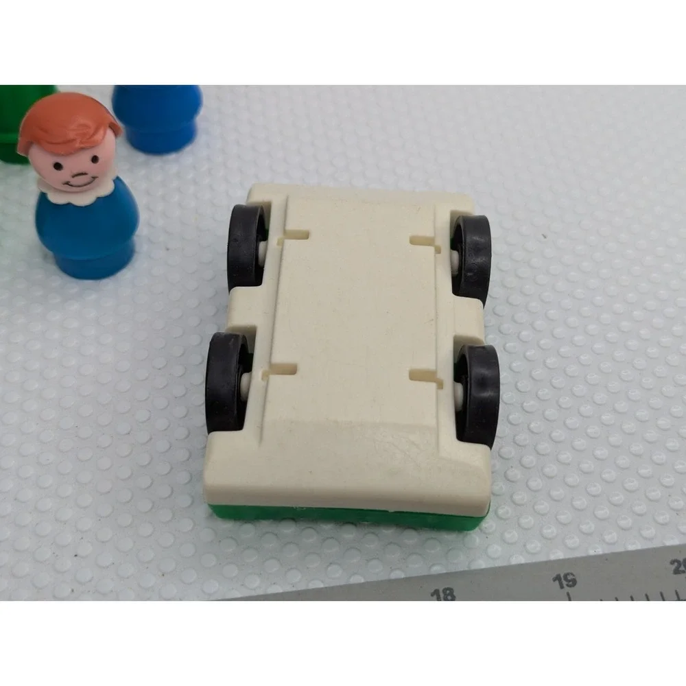 Fisher‎ Price Little People Plastic Head Body Lot of 10 Freckle Boy Car